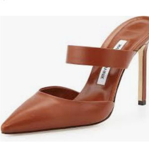 Manolo Blahnik Cognac Trovina Point-Toe Mule 37